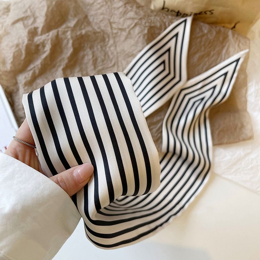 Elegancka francuska apaszka w  – Silk Tie Striped recenzja i cena