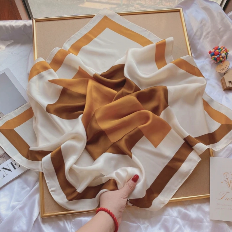 Modna kwadratowa apaszka z vin – Face Scarf Mask recenzja i cena