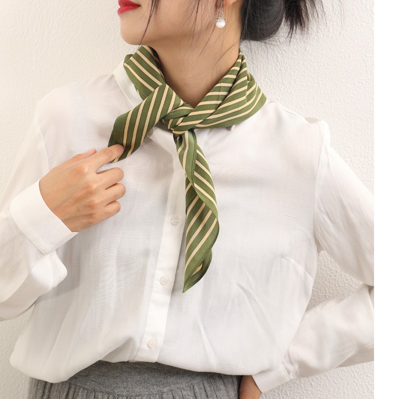 Nadruk w paski 100% jedwabna s – Silk Tie Striped recenzja i cena