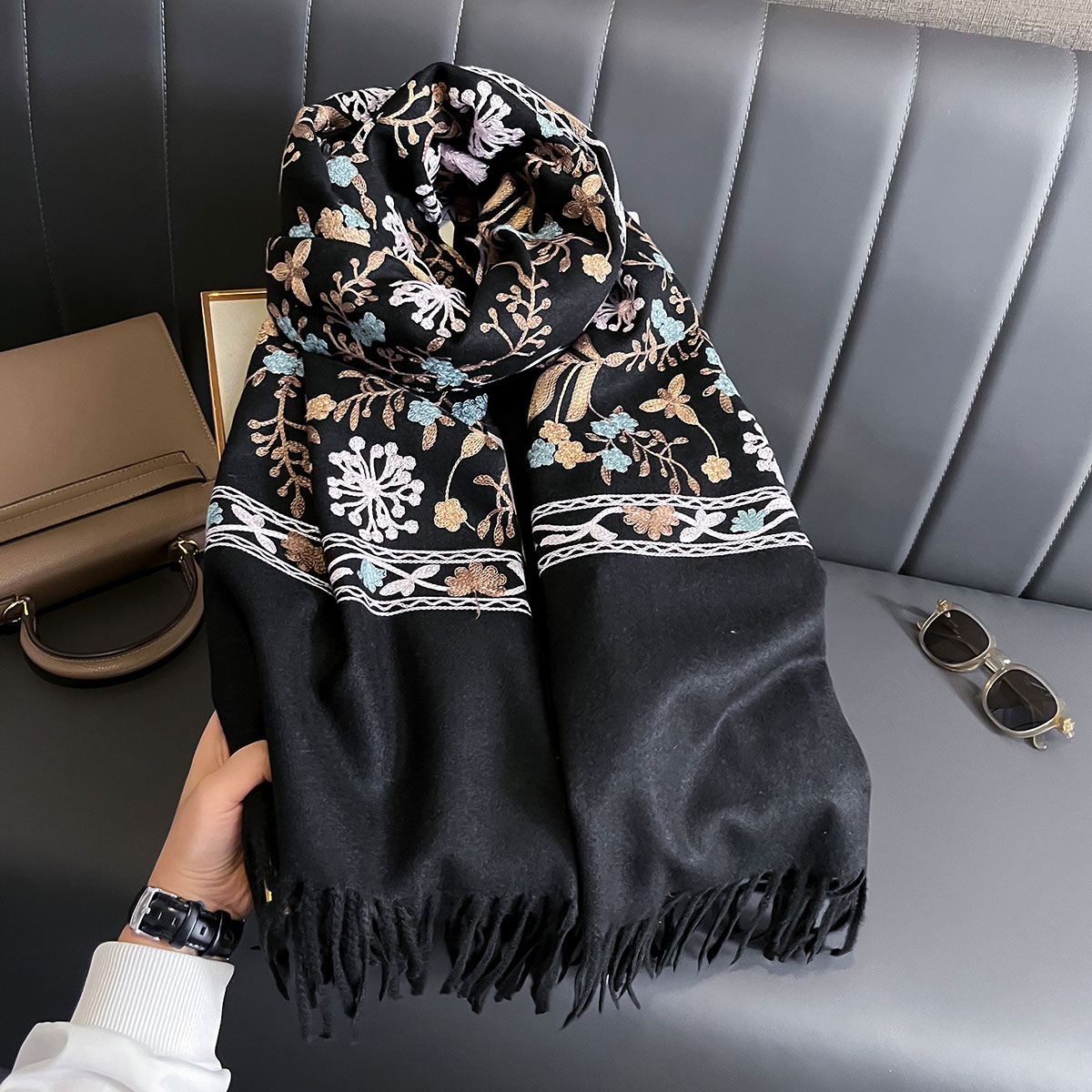 Nowy Zimowy Ciepły Szal Kaszmi – Woven Scarf Blanket recenzja i cena