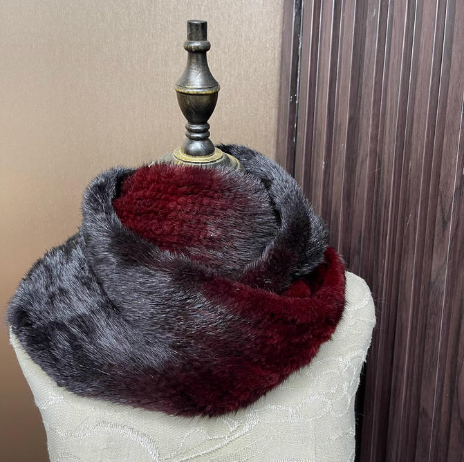 Szal z prawdziwego futra norek – Infinity Scarf Knit recenzja i cena