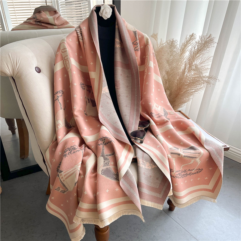 Luksusowy koc kaszmirowy z gru – Woven Scarf Blanket recenzja i cena