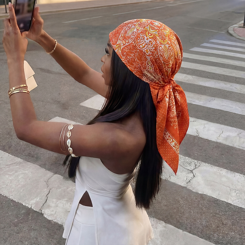 Kwadratowa jedwabna apaszka da – Scarf Silk Square recenzja i cena