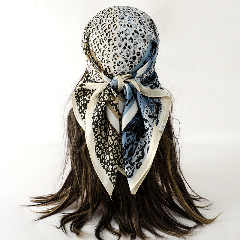 Luksusowy jedwabny szal Gruby  – Scarf Silk Square recenzja i cena