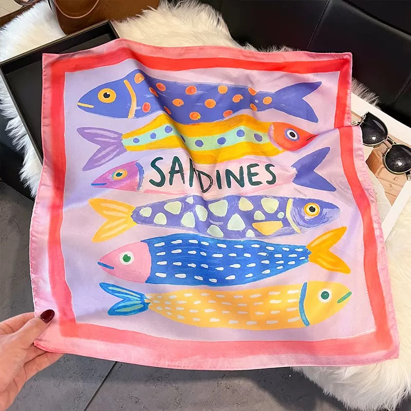Kwadratowe jedwabne apaszki da – Scarf Silk Square recenzja i cena