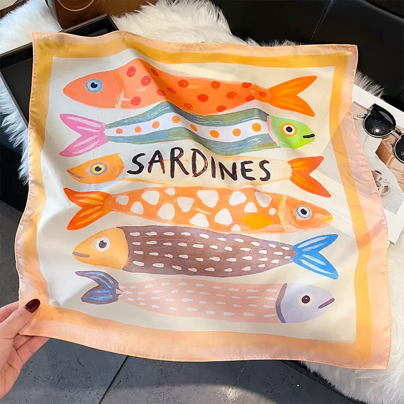Kwadratowe jedwabne apaszki da – Scarf Silk Square recenzja i cena