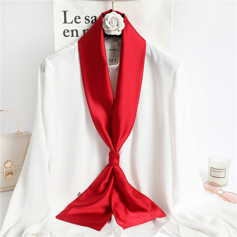 Czerwona Jednolita Długa Jedwa – Ascot Neck Scarf recenzja i cena