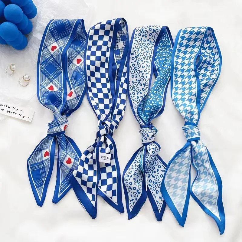 Jedwabna apaszka w kolorze nie – Silk Neck Scarf recenzja i cena
