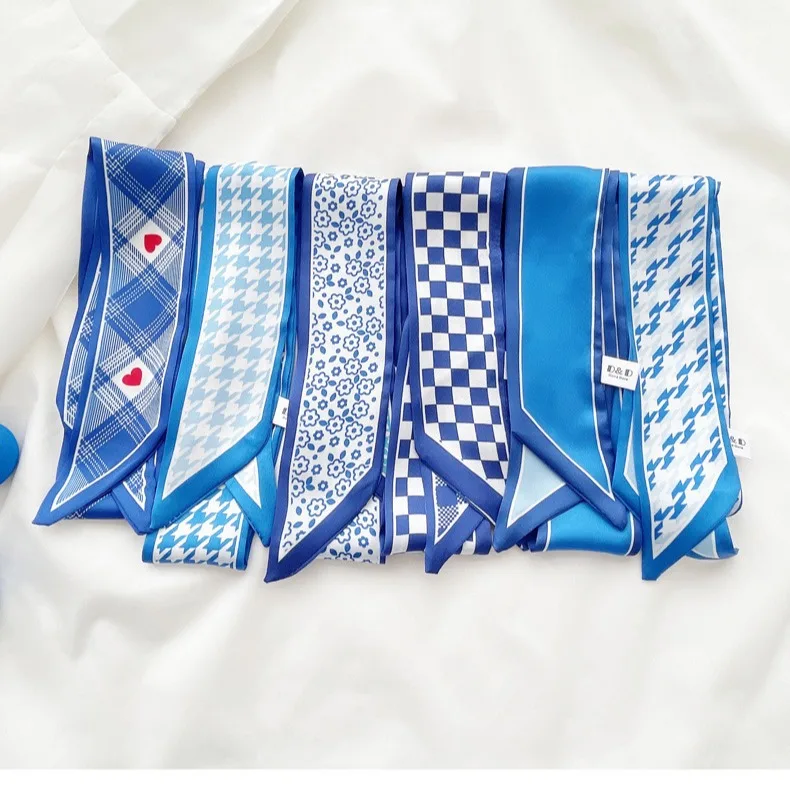 Jedwabna apaszka w kolorze nie – Silk Neck Scarf recenzja i cena